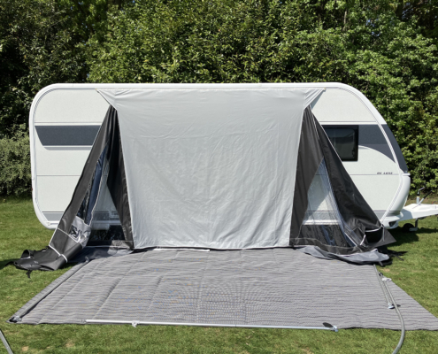 Combi-Luxe_aan rechte rail